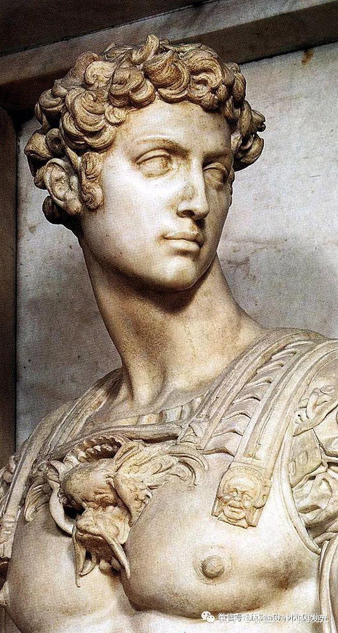 的朱里亚诺长这样…图片这是米开朗基罗为美第奇墓室所做的雕像群中的