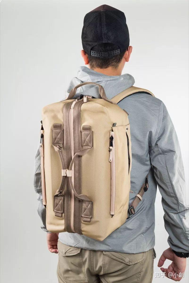 硬核背包啥都能装下30l大容量可背可挎可提