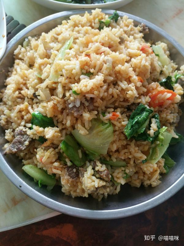 自己炒的,番茄牛肉蛋炒饭