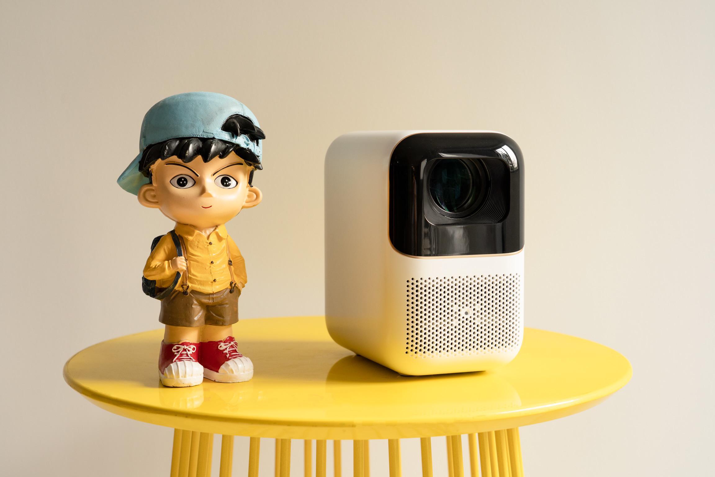 宅家必备神器推荐我用一台小明投影仪打造了一个属于自己的家庭影院