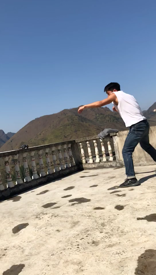 摆拳打得像肘击是怎么回事啊,摆拳到底应该怎么正确发力呢?