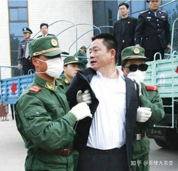 征服里的丁棍敲诈石家庄大佬大佬丁棍不是我看不起你