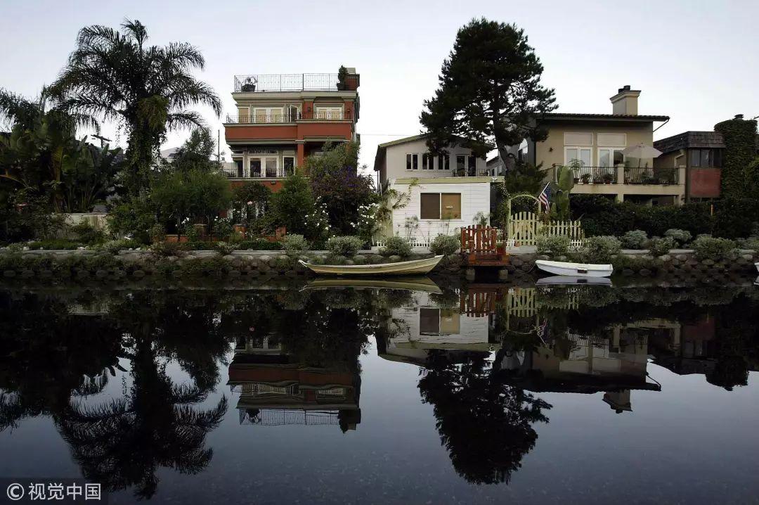 与中国相比,西方发达国家的治安是不是普遍不