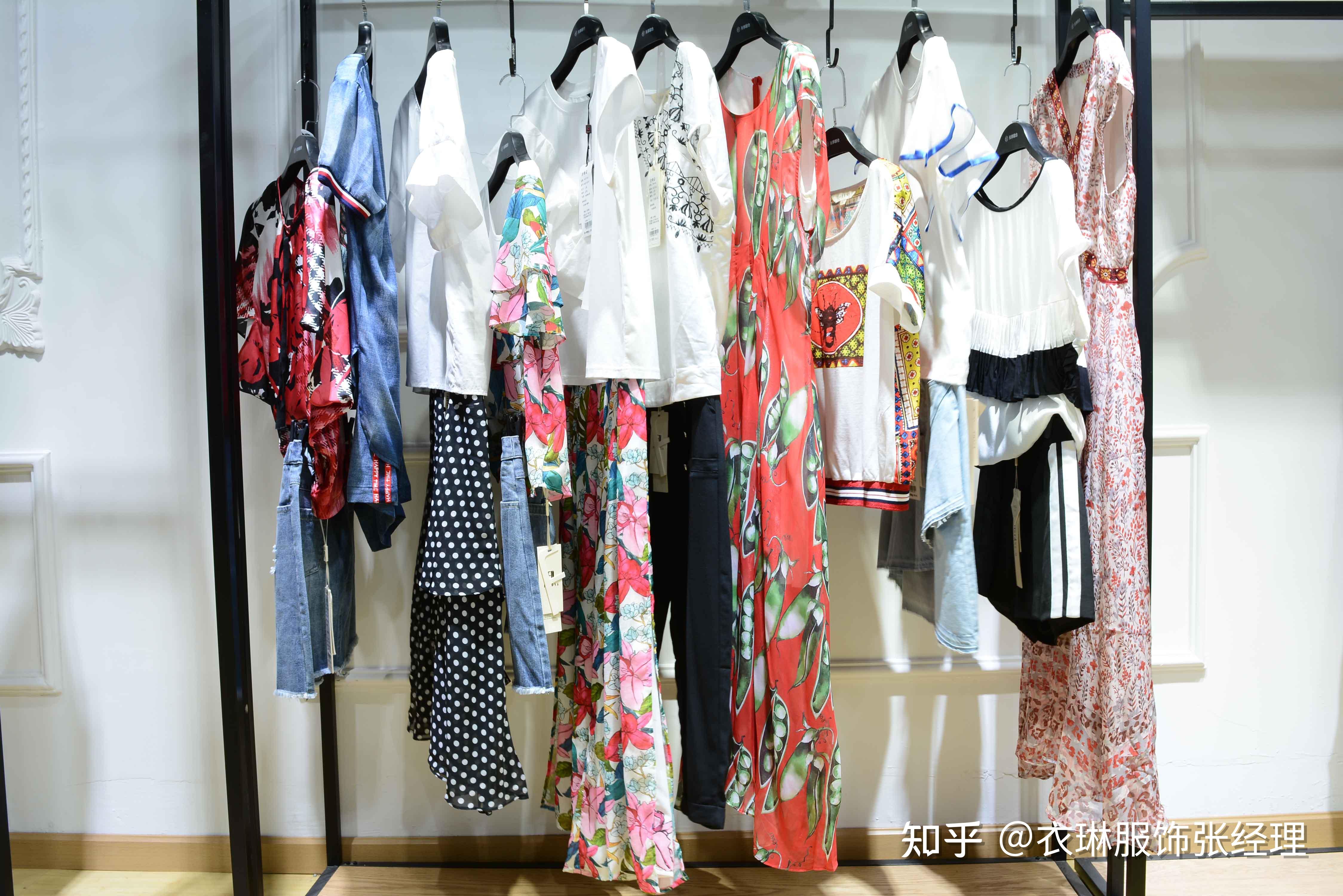 2022年品牌折扣女装尾货份货好做么？ - 知乎