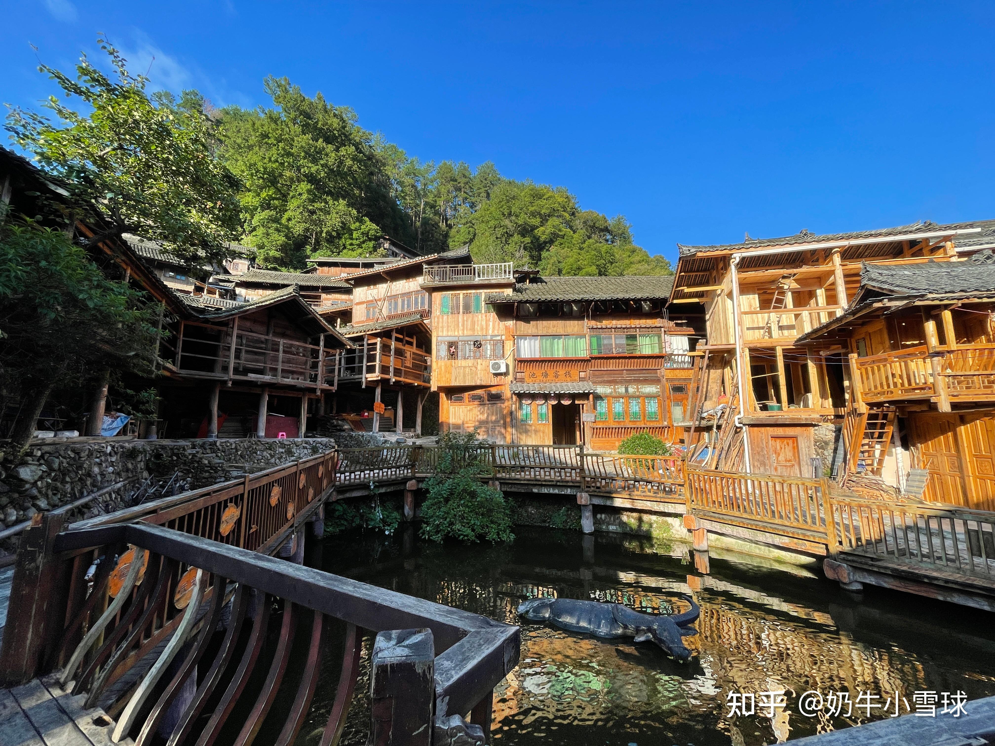 上寨虽然已经作为郎德苗寨景区的一部分被开发为旅游景点,但是由于该