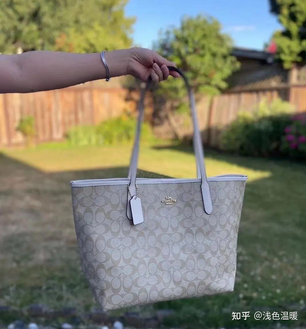 托特包 实拍图coach lillie 戴妃包浅色老花款实拍图coach zip tote