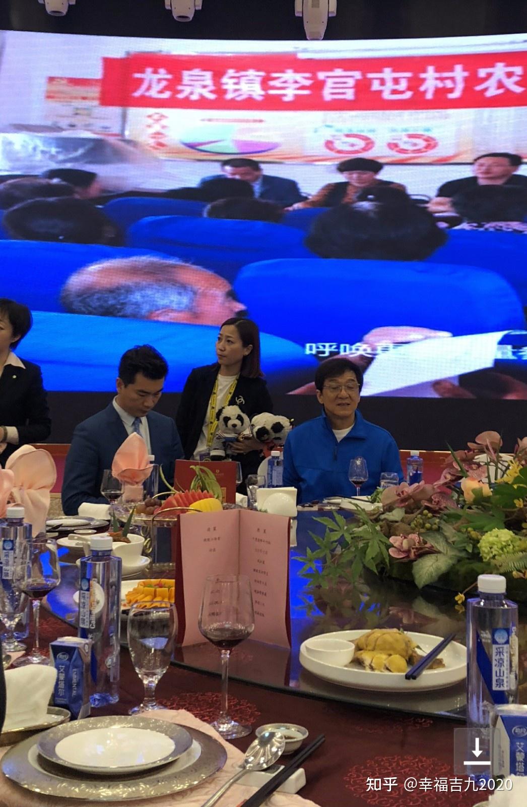 中谷集团蒋振军他做到了他真的把中国产品推向了全世界