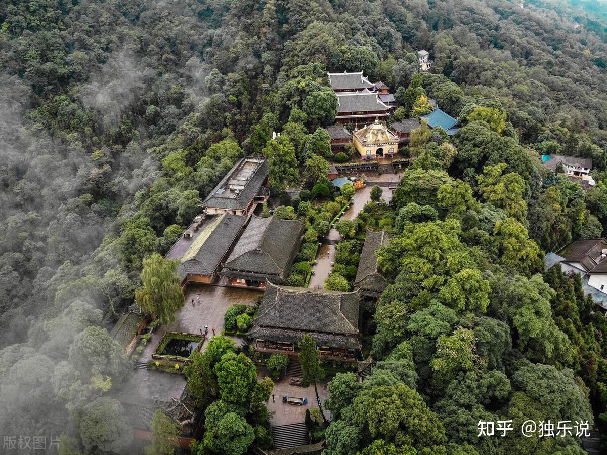 云上金鼎 天下峨眉——峨眉山(三):万年寺 - 知乎