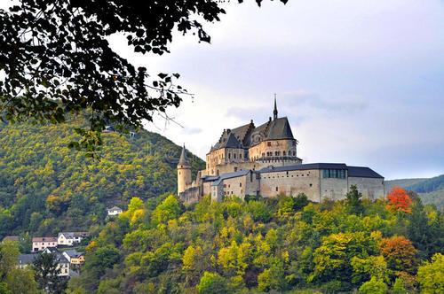 移民卢森堡现今欧洲大陆仅存的大公国风景优美被誉为千堡之国