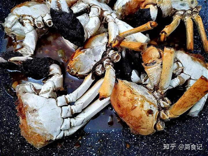 如何正确的剥螃蟹 v2-66c37b4b1ac3603a2abfb8f5f67dfc5f_r.jpg