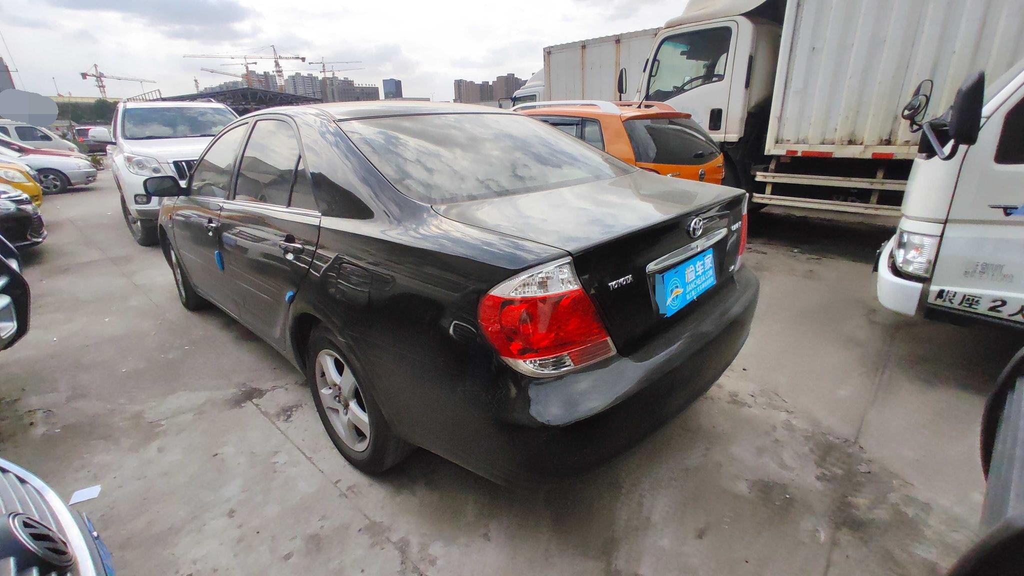 05年的丰田凯美瑞卖6万!网友:同年份帕萨特只要七千