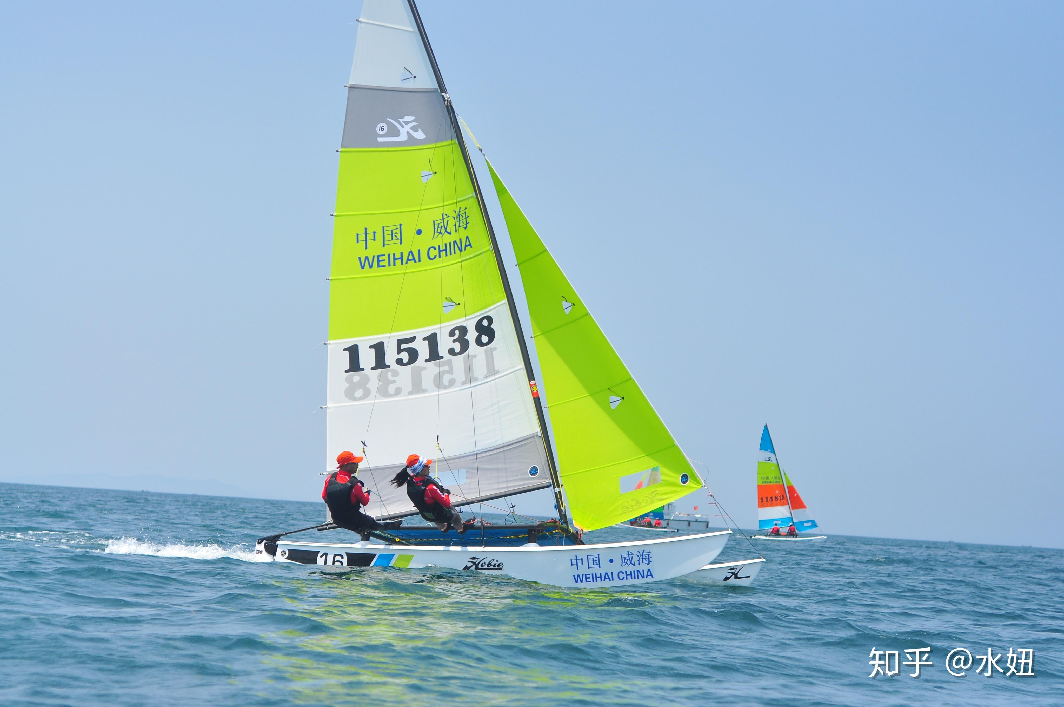 2019威海hobie16帆船亚锦赛上的姑娘们
