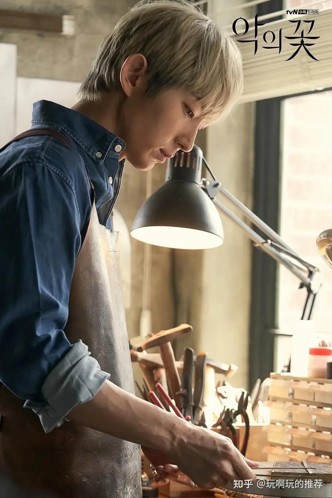 韩剧推荐tvn播出的剧情悬疑爱情剧恶之花flowerofevil由李准基文彩元