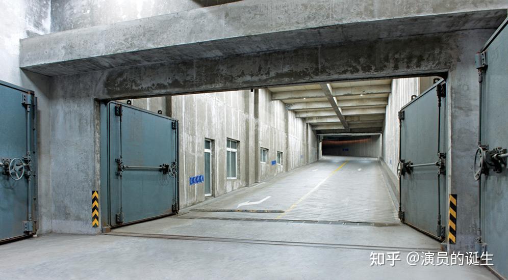 人防工程或者地铁,地下停车场等防护设施是顺利撑过核爆杀伤的重点