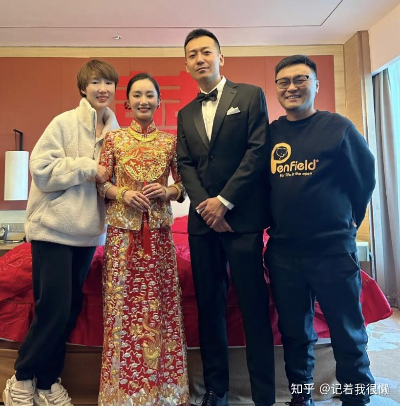 35岁女星董晴官宣结婚!黄晓明,谭松韵等到场祝福,新娘貌美如花