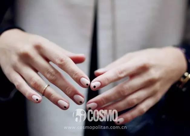 快抱走|过节送你50款美甲图案 拿走不谢!-美甲图片2021过年