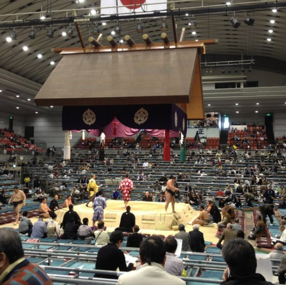 日本大阪府立体育馆(大阪府立体育会館)