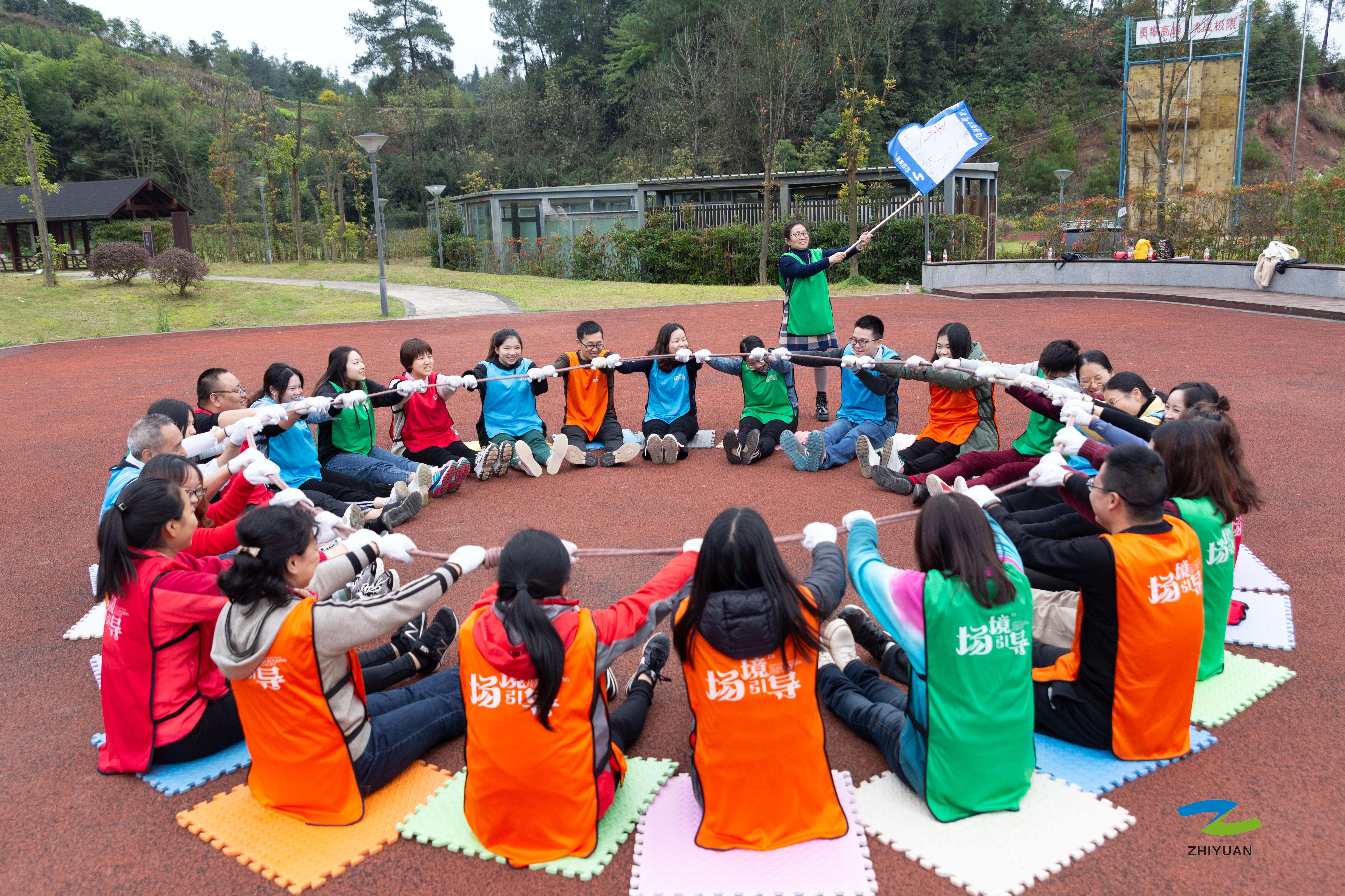 本次活动最大的挑战在于最后的动力圈游戏,根据《众人划桨开大船》