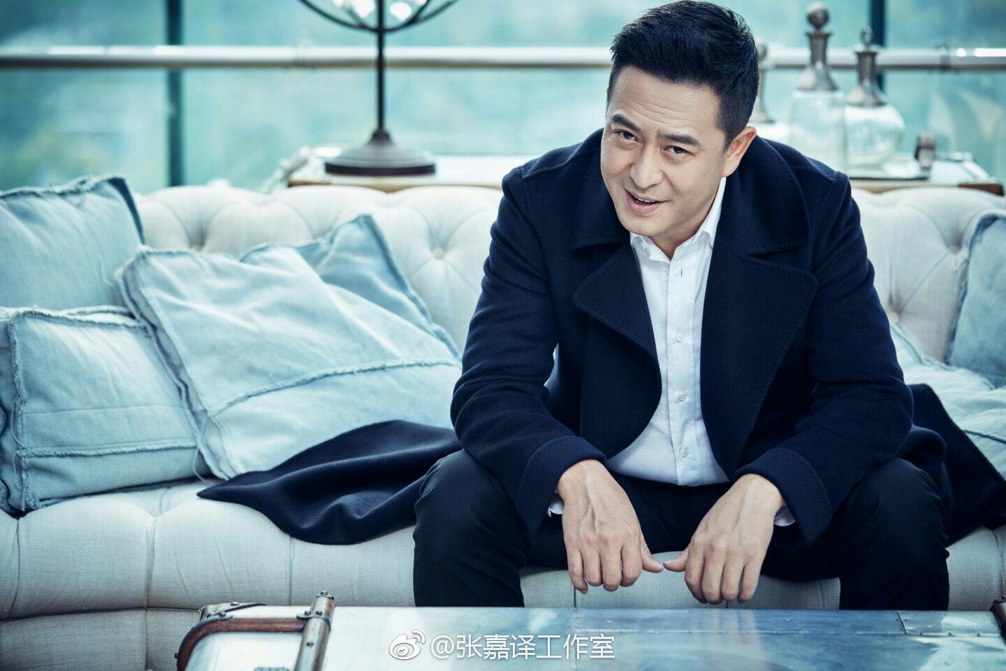 如何看待张嘉译四部电视剧几乎同档上映