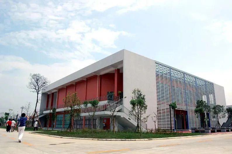 成都高中推荐树德中学光华校区