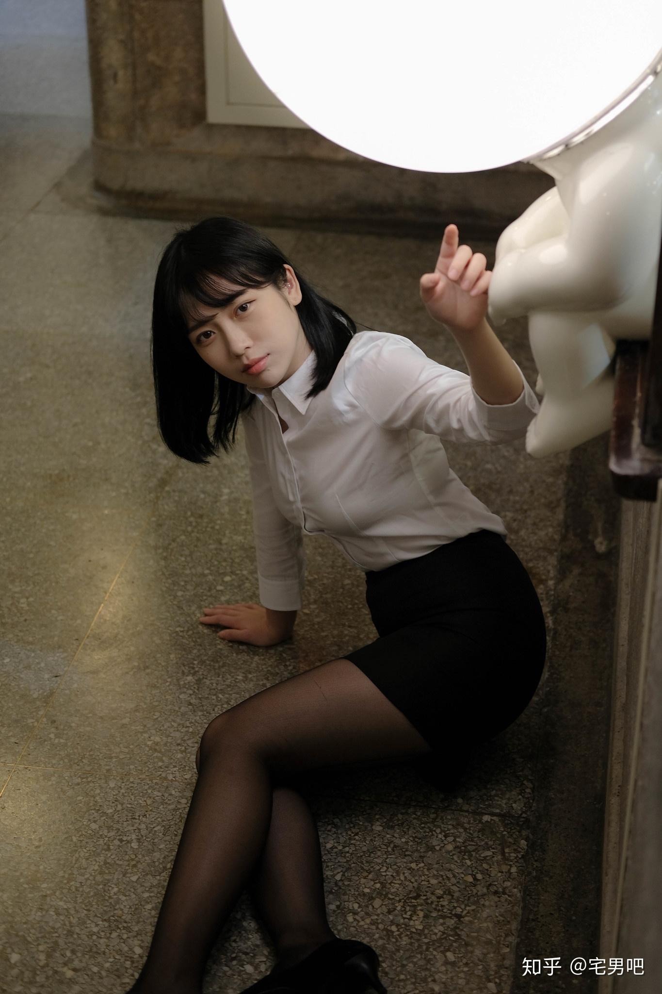 专注分享各类清纯美图,如有侵权,请联系删除哦!宅男吧