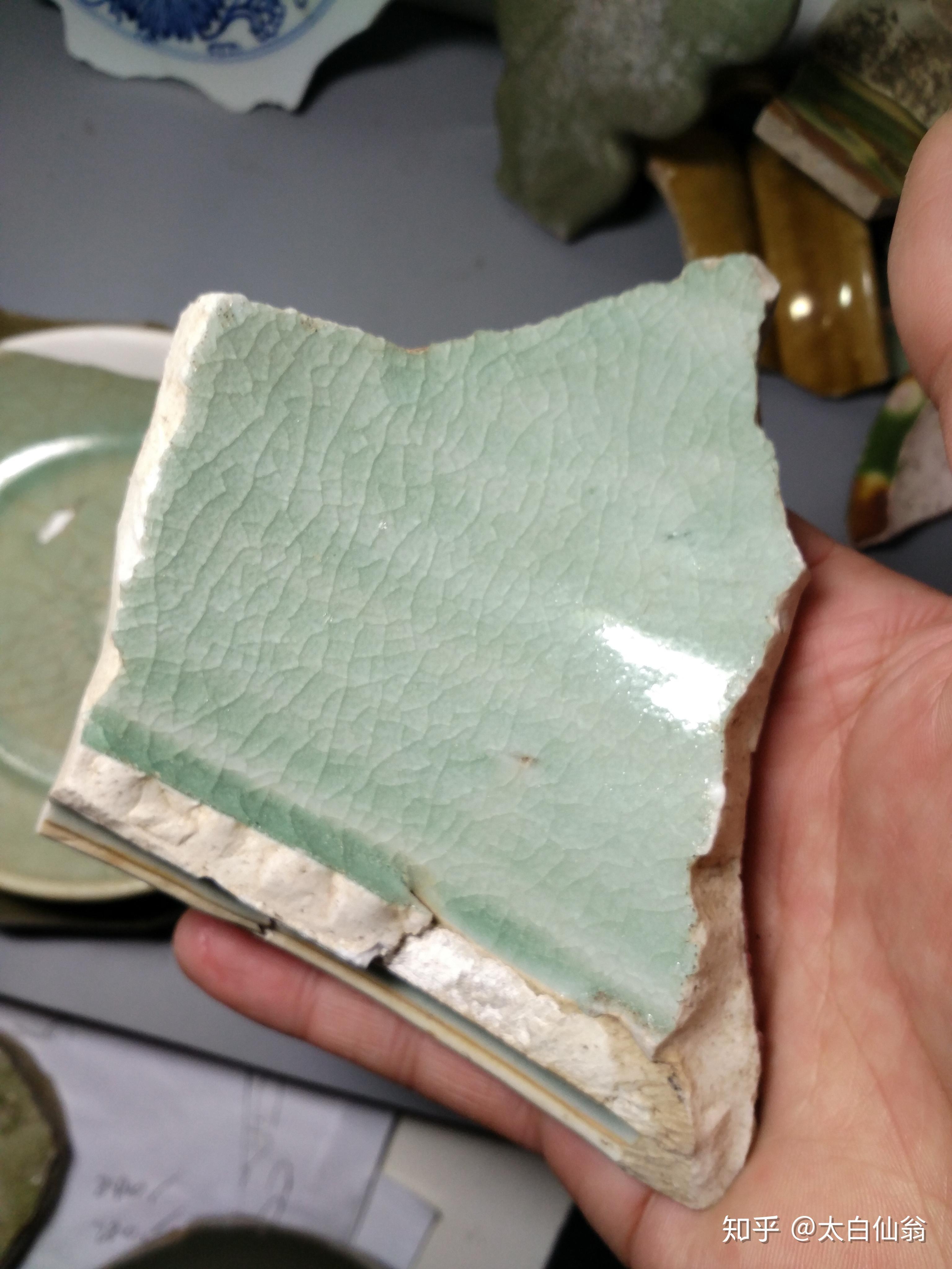 瓷器上为什么会有裂纹