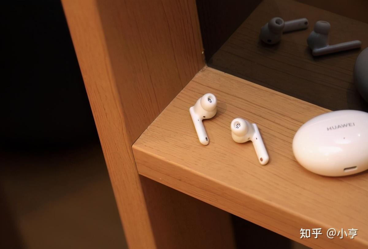 华为freebuds4i评测降噪出色音质纯净长效续航