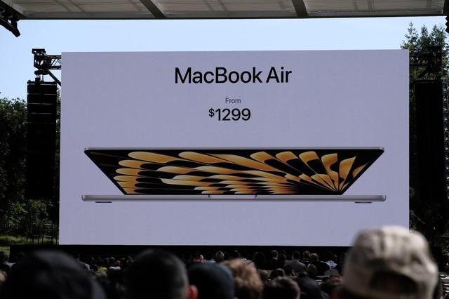 10499元起！苹果推出15英寸MacBook Air笔记本 - 知乎