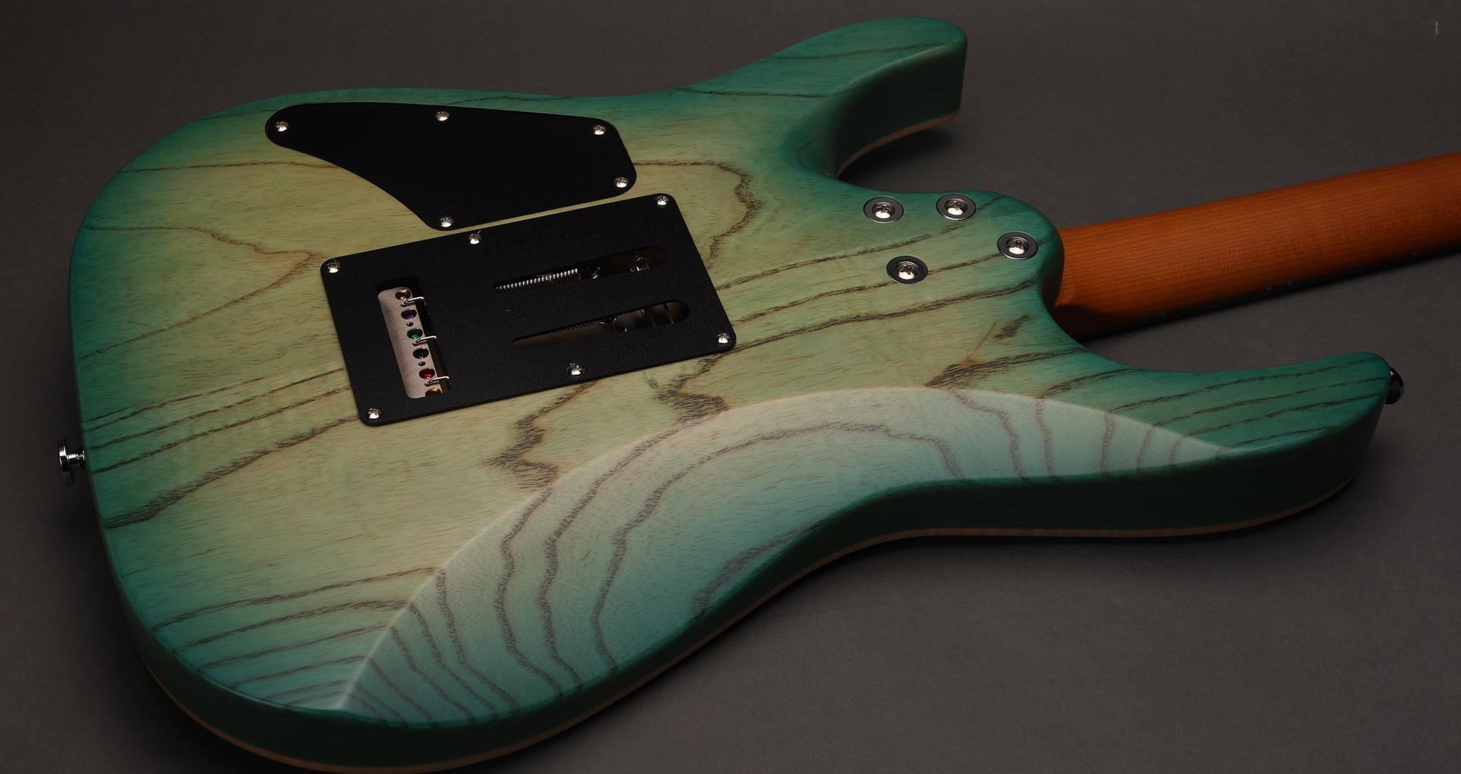 电吉他选材| Swamp Ash Body/Flame Maple Top 沼泽梣木/虎纹枫木贴面 - 知乎