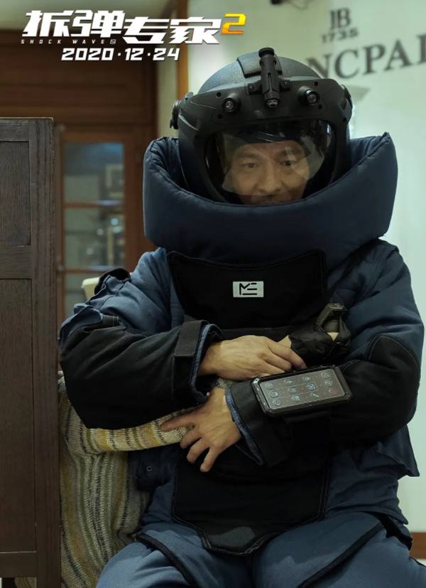 破7亿的《拆弹专家2》拆掉的不仅是看得见的炸弹，还有看不见的 - 知乎