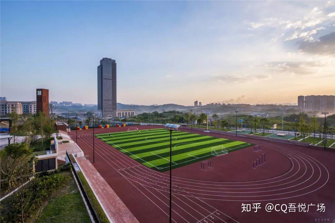 醇熟的周边配套,两江国际商务中心是中央公园当之无愧的"头"资之地