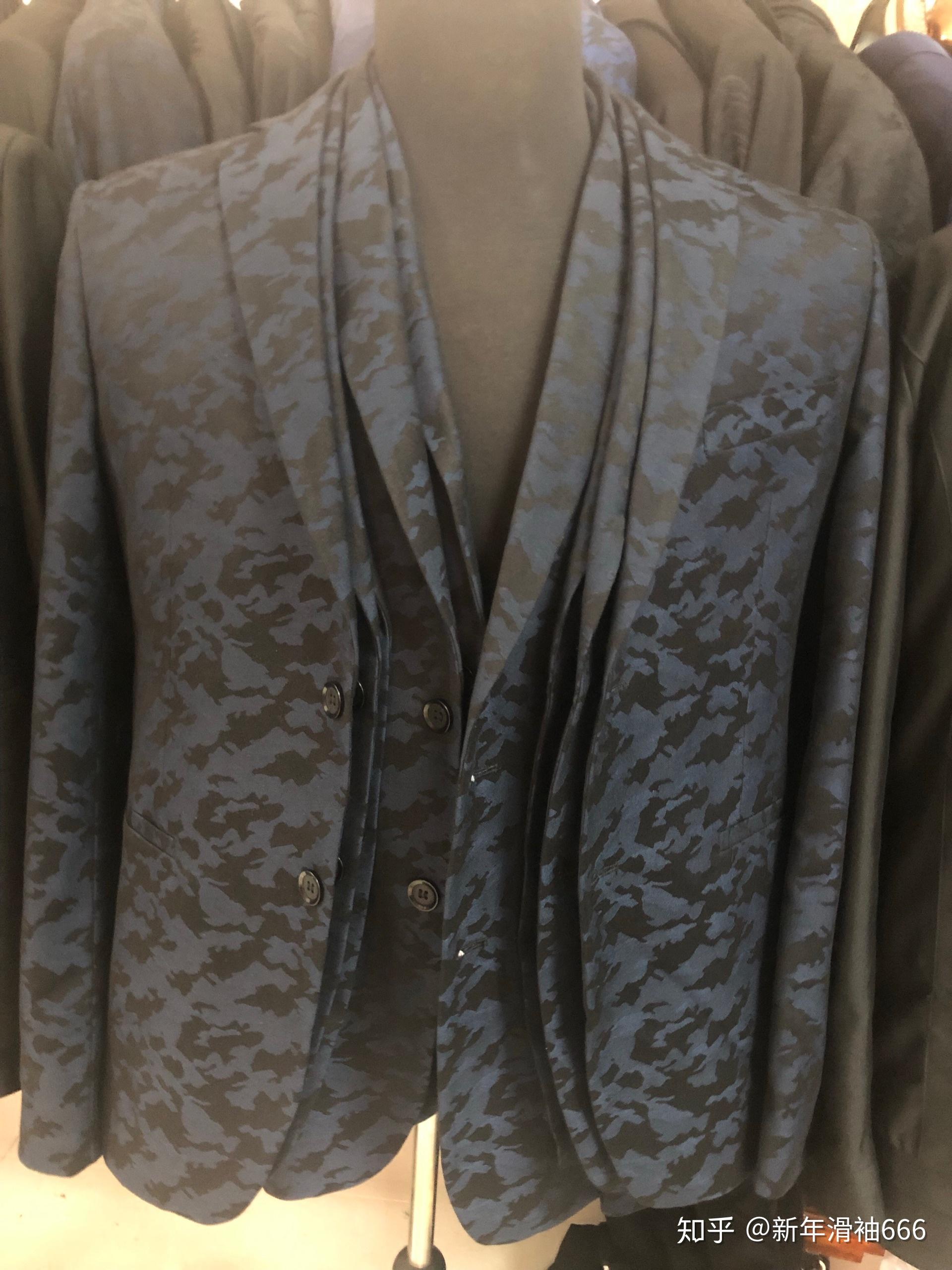 新年滑袖全国闻名,属于职业级袖箭服 - 知乎