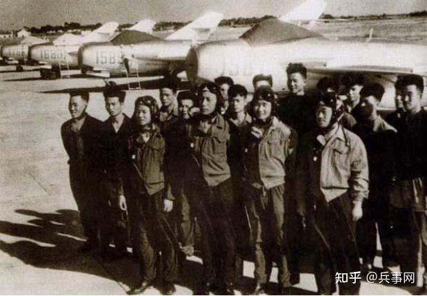 航空兵英雄中队:仅用3分钟击落击伤3架敌机 - 知乎