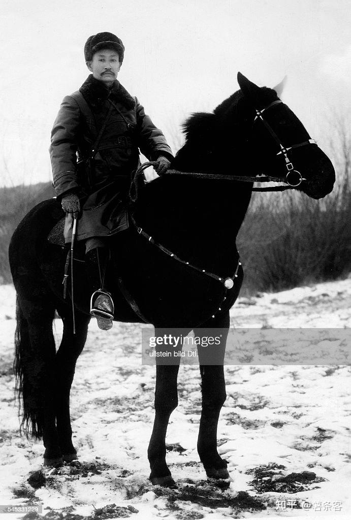 打响“抗战第一枪”的抗日英雄为何反叛？抗日英雄：马占山 知乎