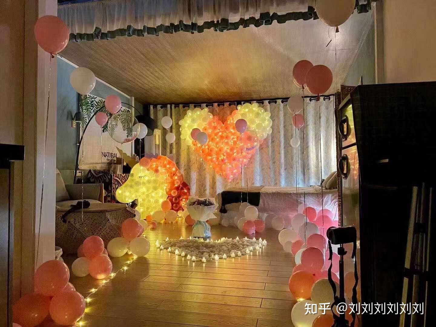 婚礼现场合影区创意特色粉金亮片气球布置-婚礼婚房|深圳气球布置