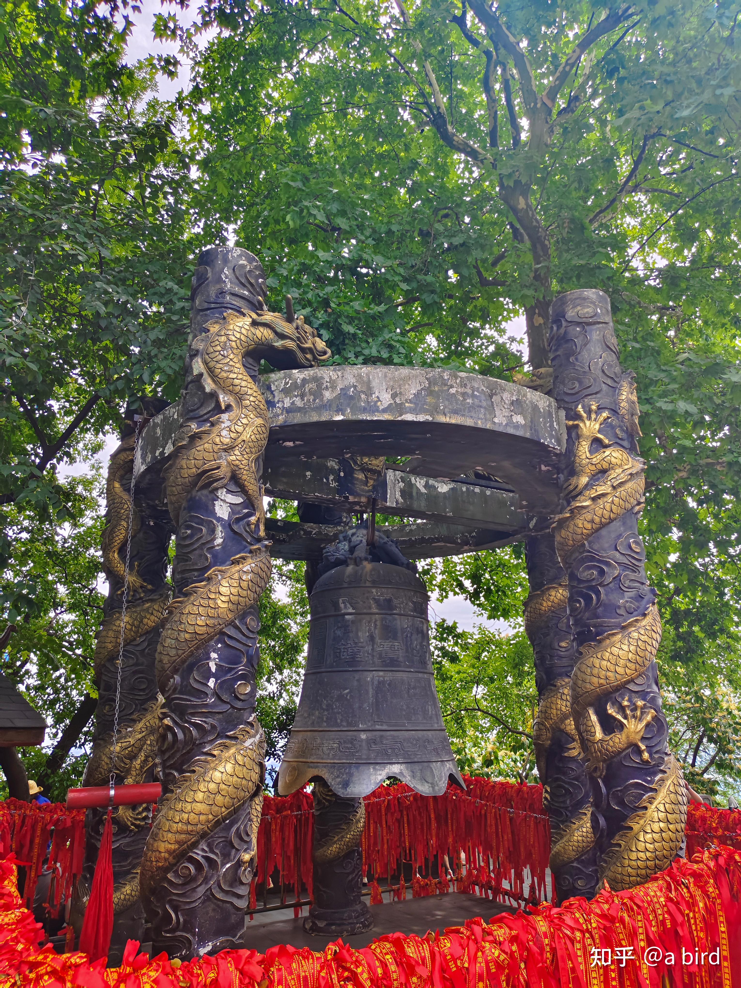 外加山上靈順寺的鐘聲聲聲入耳,爬山體驗還是不錯的.