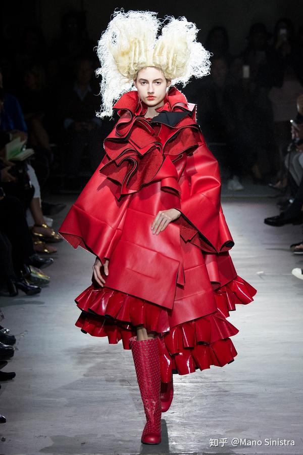 Comme des Garcons 2015 SS Roses and Blood - 知乎