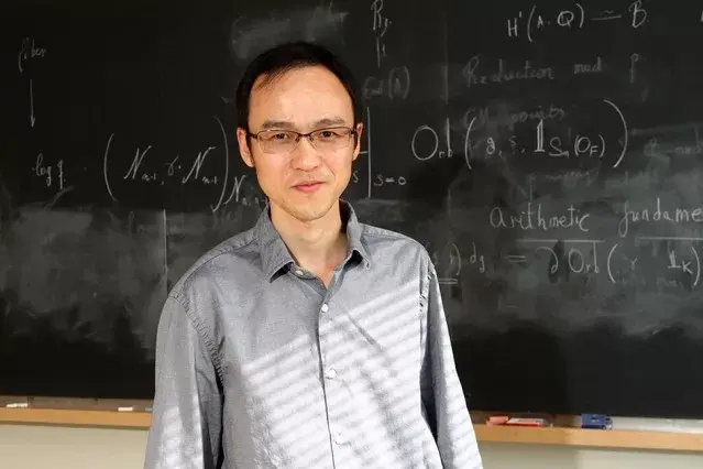 北大数学 “黄金一代” :继恽之玮、张伟、许晨阳后,朱歆文再获数学新视野奖! - 知乎