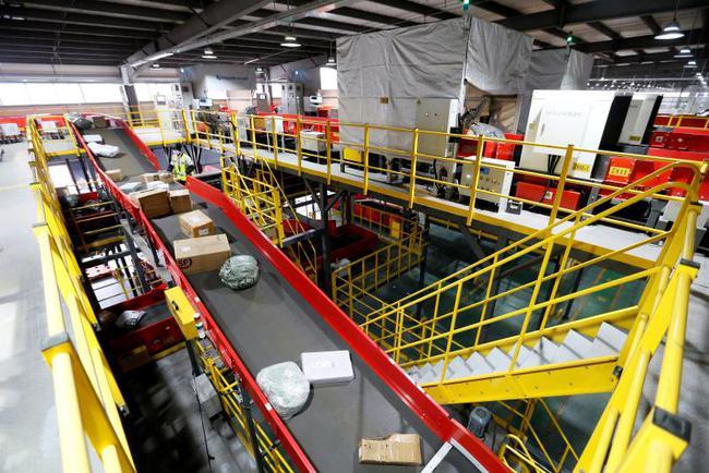 自动分拣高效物流双十一快递时效提速升级