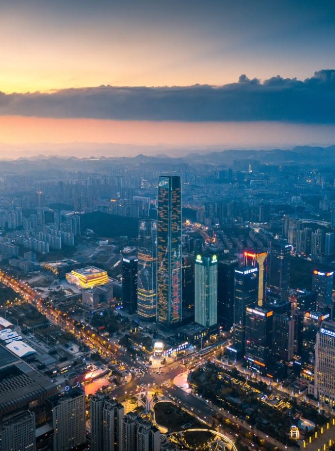 你能够想象的山间城市是什么样的?贵阳绝对会令你震惊,这