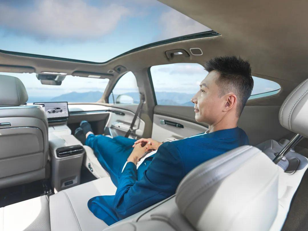 易建联的车2139万起昊铂ht精英家庭首选300万内后排的天花板67