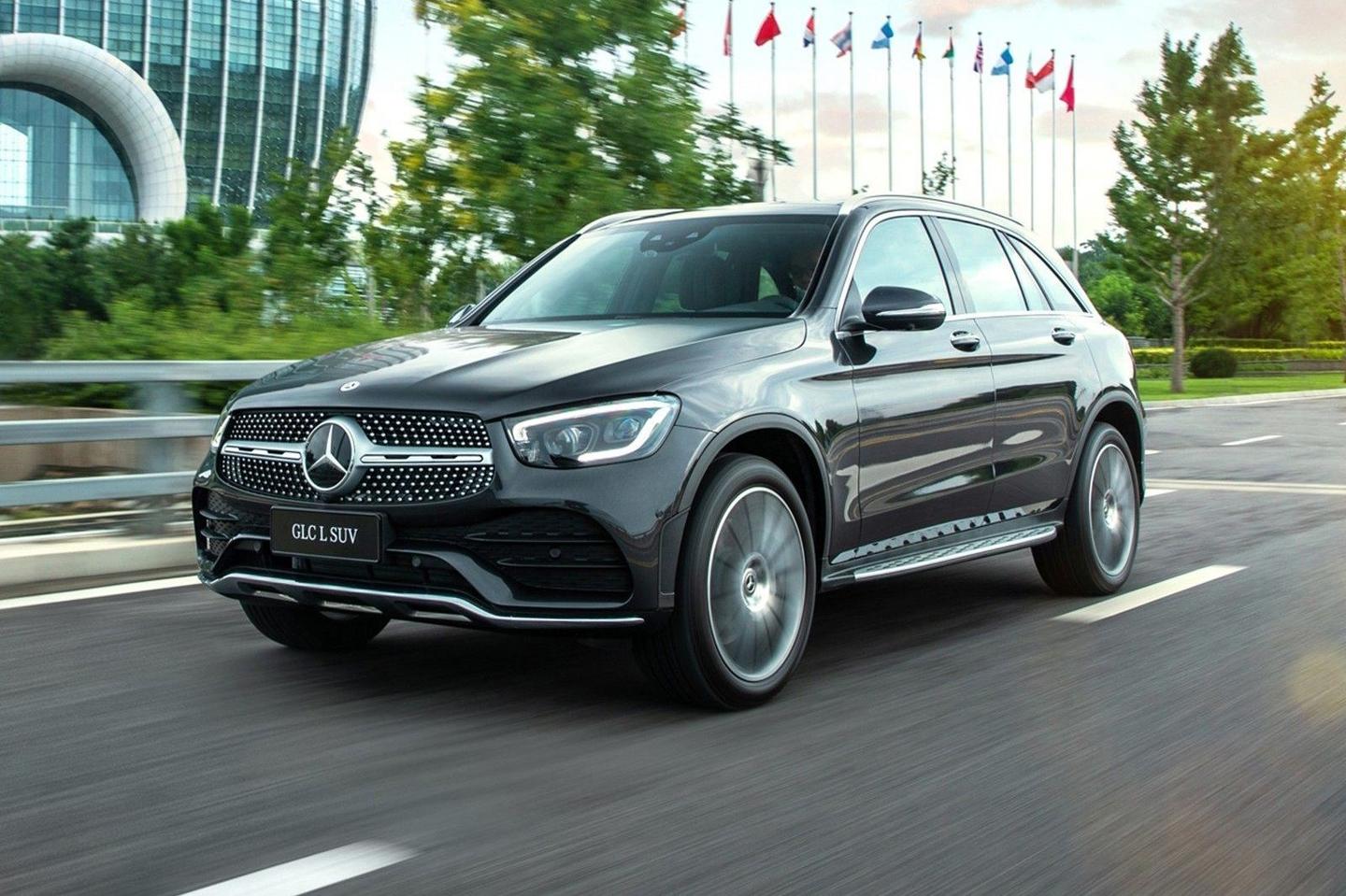 到店实拍2021款奔驰glc,价格不降反增,能否逆袭奥迪q5l?