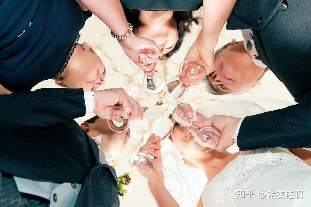 在酒桌上给领导敬酒,有什么万能话术吗? - 知乎