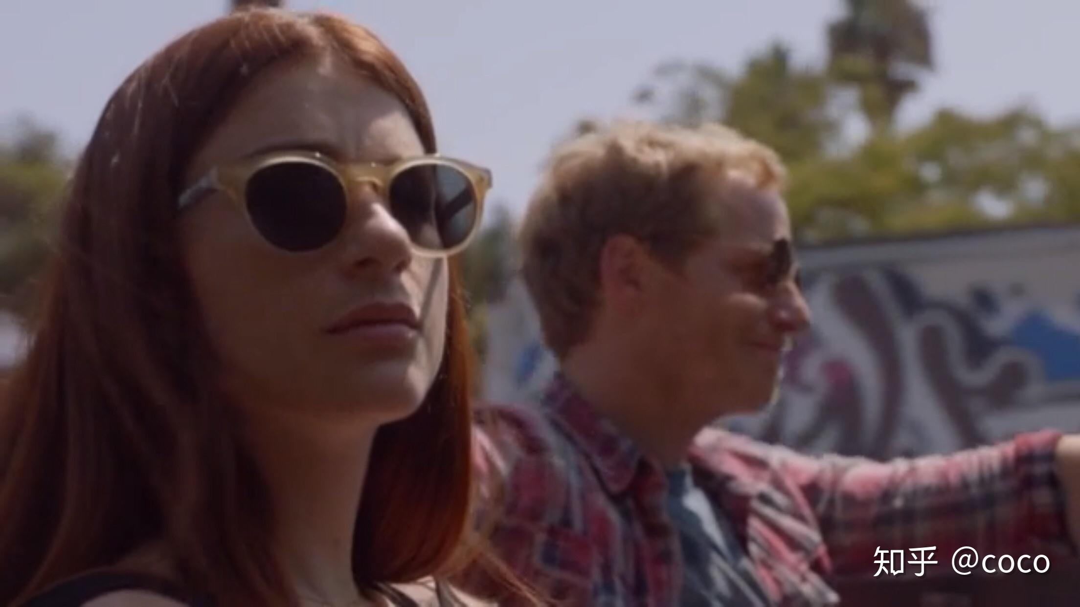 如何评价美剧《我爱上的人是奇葩》?