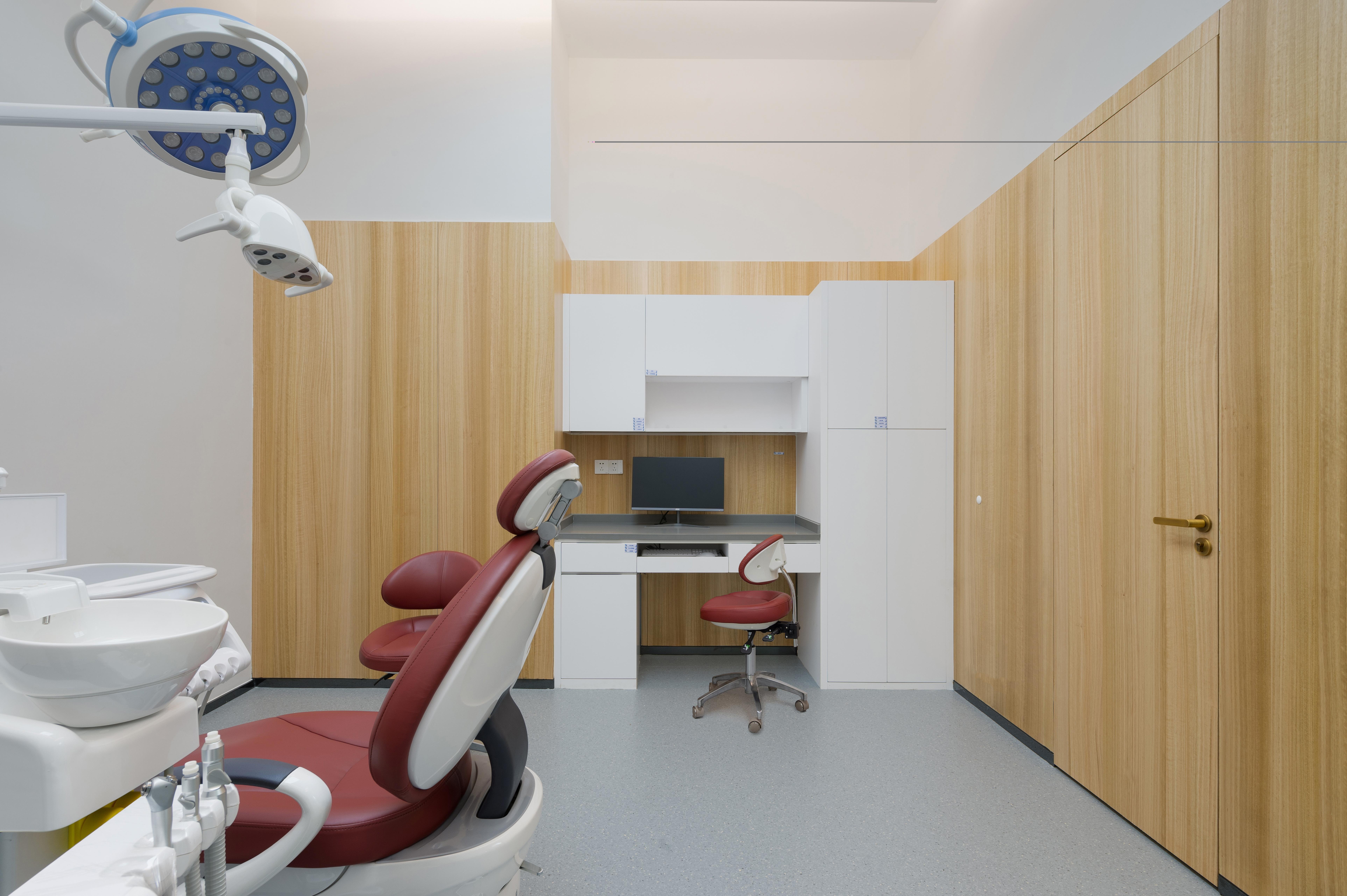 340㎡旧改升级超凡脱俗的口腔医院诊所设计