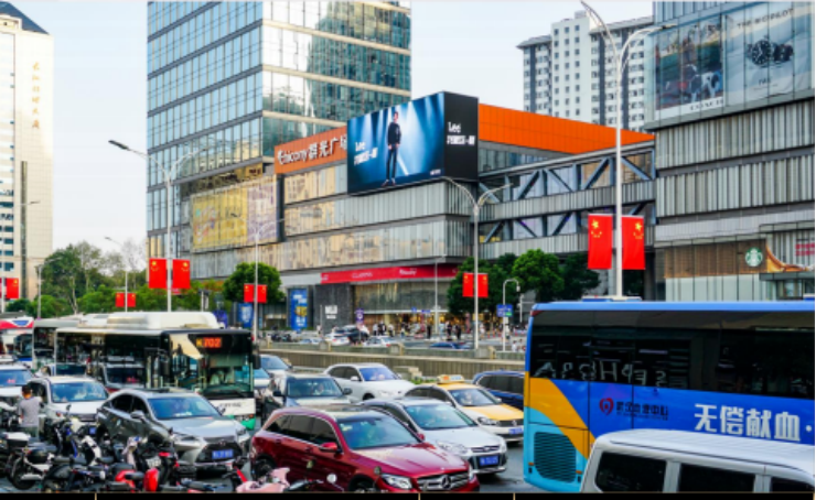 武汉市街道口商圈群光广场户外LED屏广告价格及广告合作形式解析 - 知乎