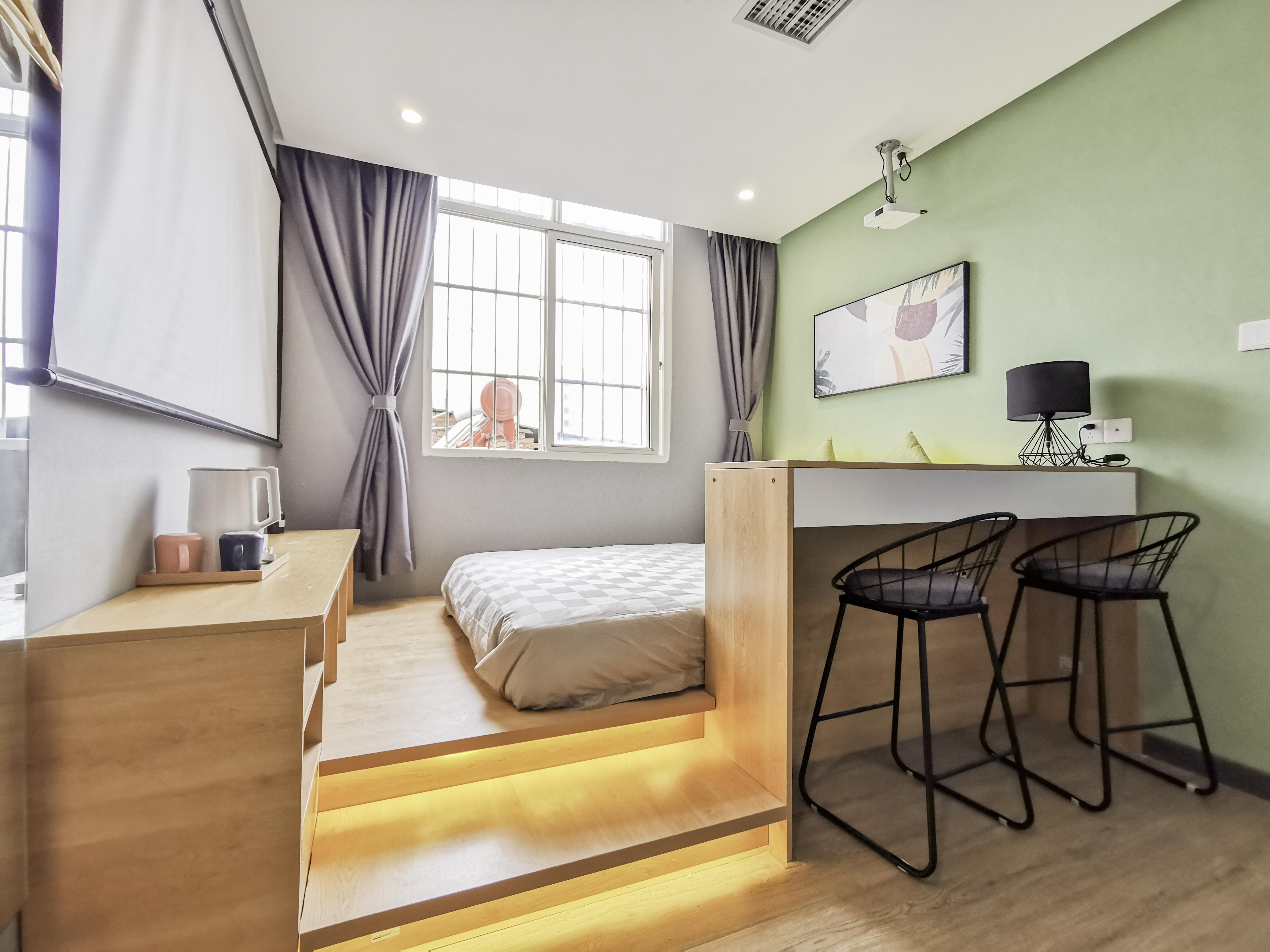 网红酒店品牌盒子空间入驻西安长安大学城开业当天房间抢订一空