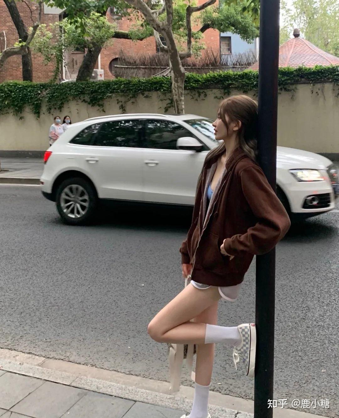 纯欲风穿搭风美女秋天可以这样穿