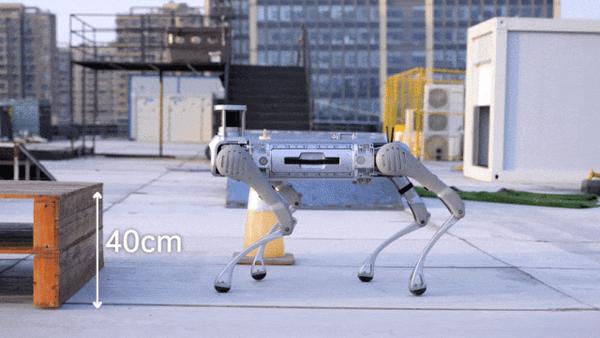 67宇树又发新品速度可达6米/秒全球最快行业四足机器人b2来了