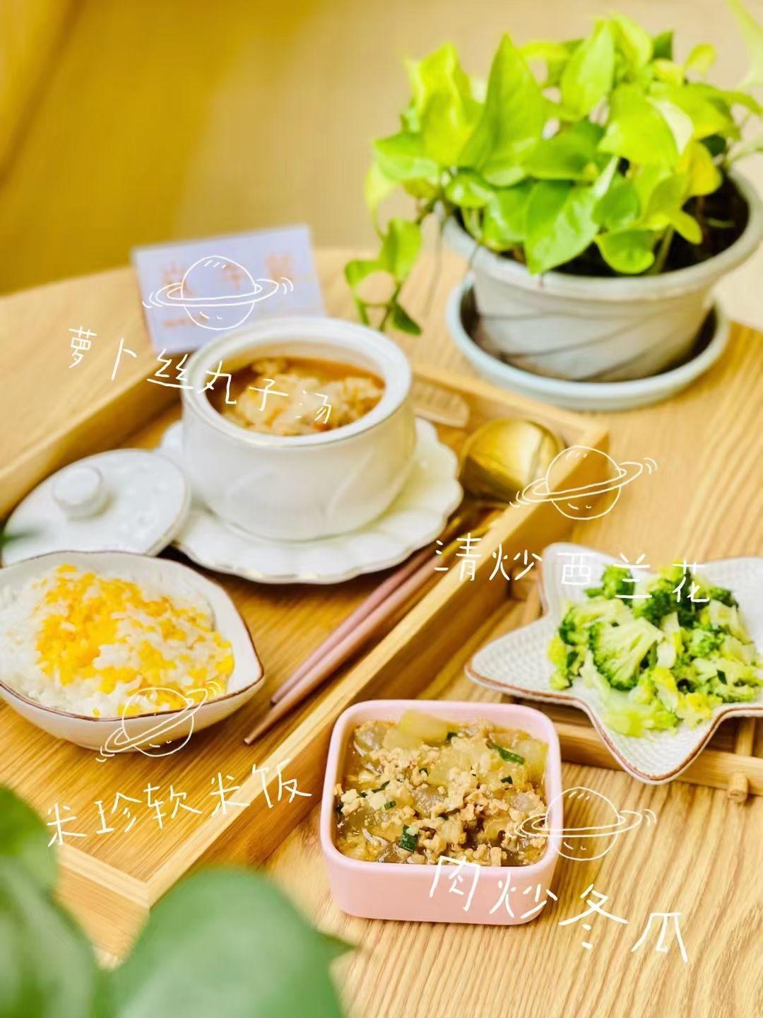 分享我家午餐食谱：拔丝红薯、辣炒鱿鱼、紫菜蛋汤 - 哔哩哔哩